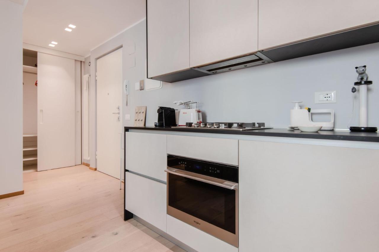 Easylife - Moderno Bilocale A Due Passi Dai Bastioni Di Porta Venezia E Dallo Splendido Parco Cittadino Indro Montanelli Milaan